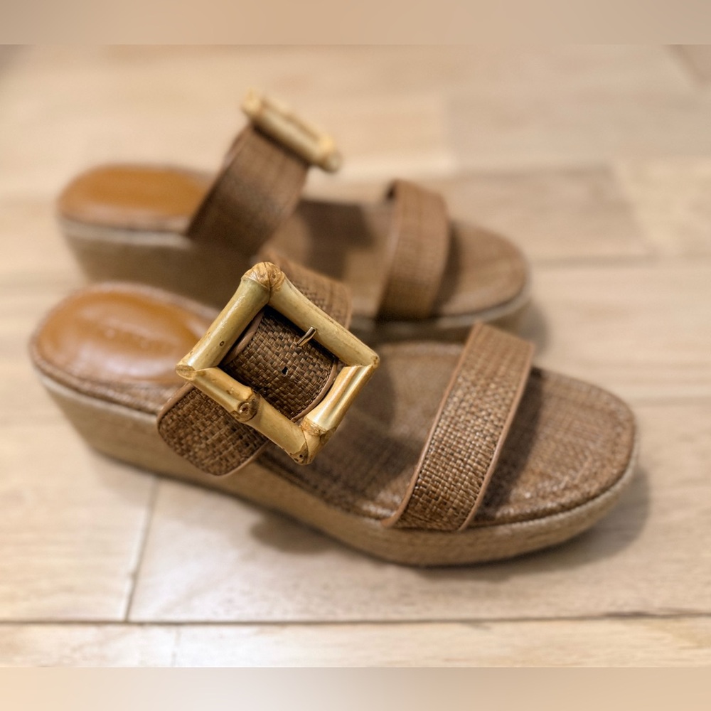 J. McLaughlin Wedge Sandals - Picture 6 of 15